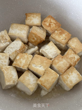 豆腐燜魚的做法步驟：3