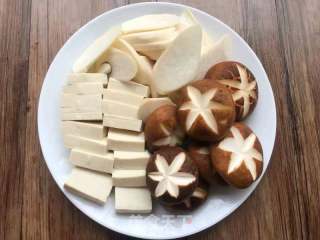 韓式泡菜鍋的做法步驟：2