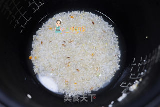 12個月以上輔食土豆肉松飯團的做法步驟：2