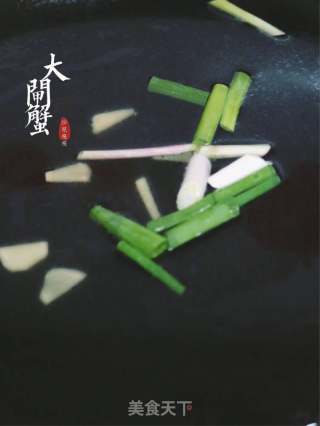 清蒸大閘蟹的做法步驟：3