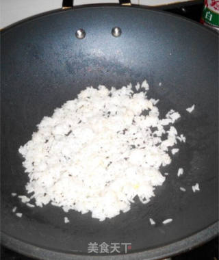 菠蘿海鮮焗飯的做法步驟：4