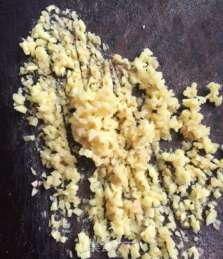 手打肉丸的做法步驟：2