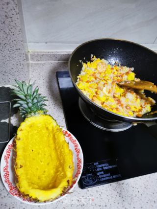 蝦仁菠蘿炒飯的做法步驟：9