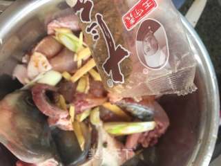 麻辣鮮香酸菜魚的做法步驟：11
