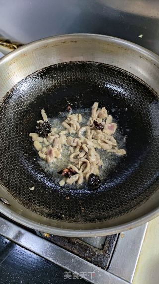 東北酸菜漬粉條的做法步驟：6