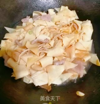 尖椒干豆腐的做法步驟：5