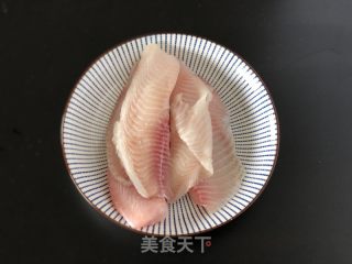手打魚(yú)丸的做法步驟：1