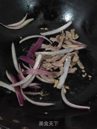 辣白菜肉絲年糕湯的做法步驟：5