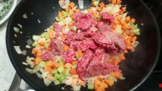 番茄肉醬意面的做法步驟：7