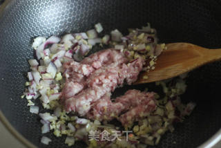西紅柿肉醬意面的做法步驟：7