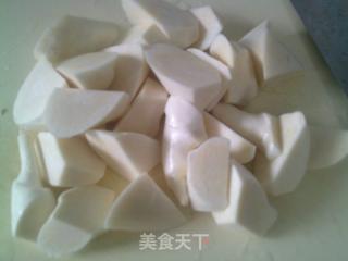 茭白油面筋燒雞翅根的做法步驟：3