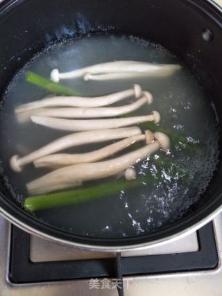 青醬意面的做法步驟：3