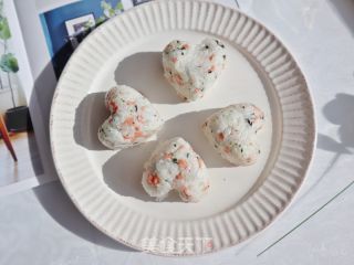 海苔火腿飯團(tuán)（剩米飯花樣吃法）的做法步驟：6