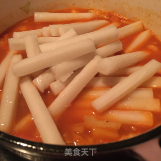 韓式辣醬燴年糕的做法步驟：7