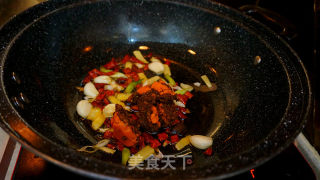 排骨米線煲的做法步驟：10
