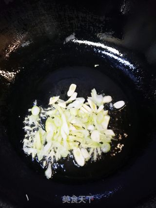 豉香青椒炒臘腸的做法步驟：4