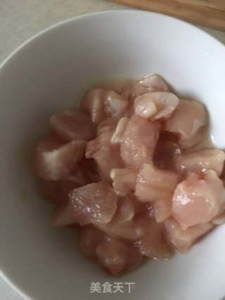 咖喱土豆雞丁的做法步驟：1