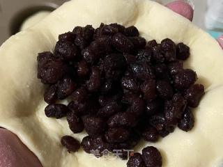 風靡許久的日式紅豆面包，制作如此簡單！的做法步驟：7