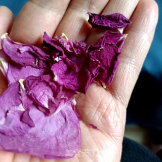 玫瑰花瓣干的做法步驟：7