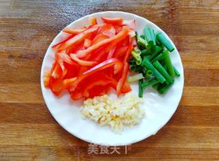 揚州干絲炒肉絲的做法步驟：3