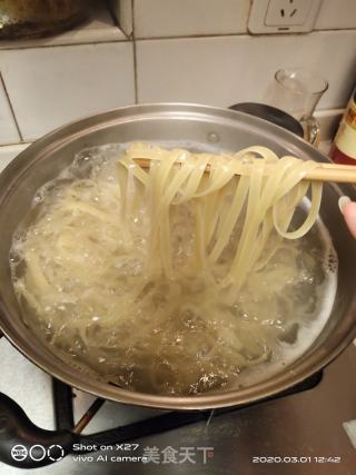 蔥香意大利面的做法步驟：1