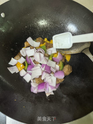 黑椒牛肉粒的做法步驟：10