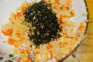 12個月以上輔食土豆肉松飯團的做法步驟：5