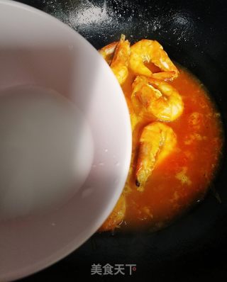 油燜大蝦的做法步驟：7