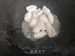 浙江名菜&蒜爆目魚花的做法步驟：11