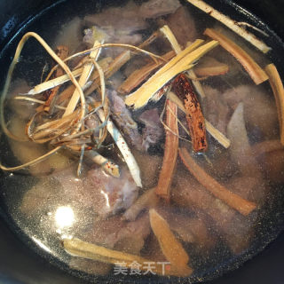 五指毛桃煲老鴿的做法步驟：6