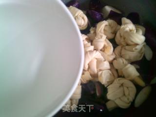 茄子燒百葉結的做法步驟：5