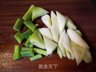 蔥燒繭蛹的做法步驟：4