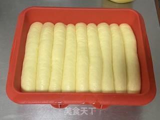 早餐必備，松軟香甜超好吃的奶香排包！的做法步驟：10