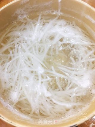 白蘿卜羊肉湯的做法步驟：5