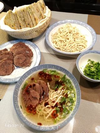 淮南牛肉湯+發面蔥油餅的做法步驟：24
