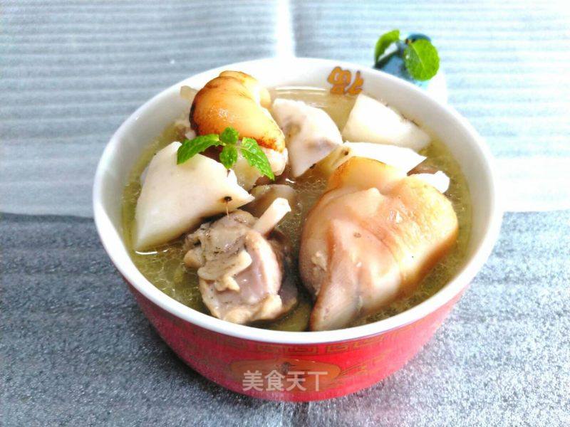 豬蹄燉山藥湯的做法