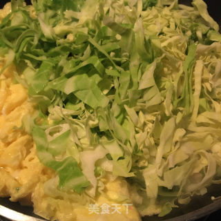 黑胡椒蛋炒意面的做法步驟：5
