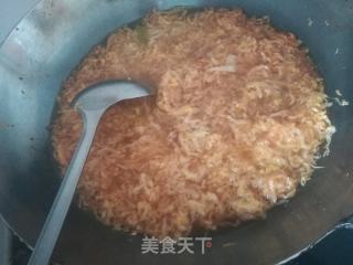 東北酸菜燉五花肉粉條的做法步驟：7