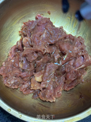 蘆筍炒牛肉的做法步驟：3