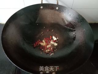熗炒韭菜苔的做法步驟：3