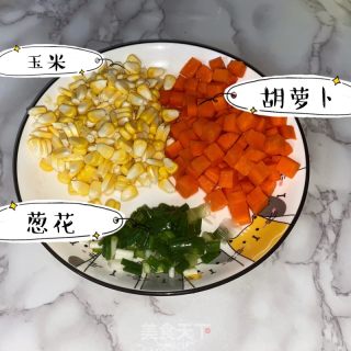 菠蘿炒飯的做法步驟：5