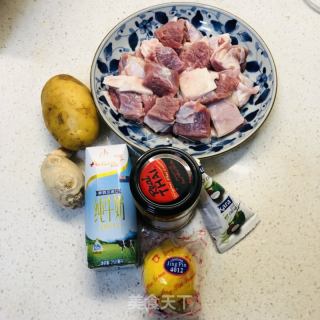 吃了還要再添飯的一道菜——泰式咖喱牛肉的做法步驟：1