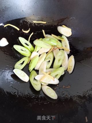 蔥爆羊肉的做法步驟：9