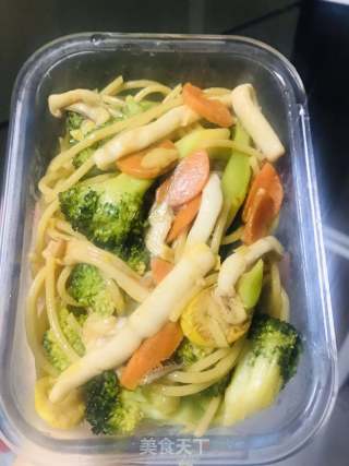 魷魚炒意面的做法步驟：7