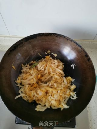 酸菜燉排骨的做法步驟：5