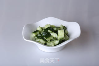 貴州油辣椒拌拍黃瓜的做法步驟：6