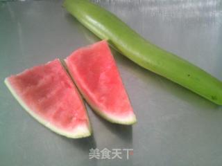 西瓜皮炒夜開花的做法步驟：1