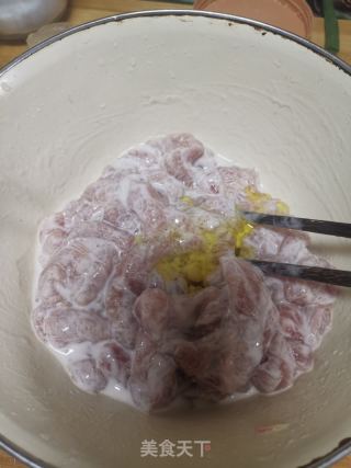 糖醋里脊的做法步驟：4