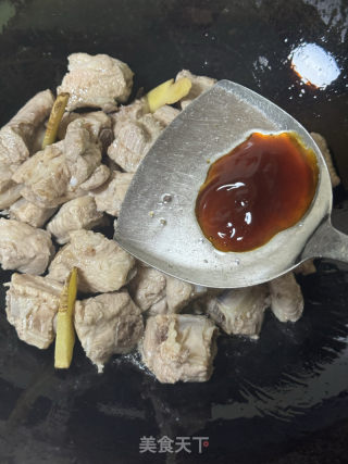 排骨燜鮑魚的做法步驟：5