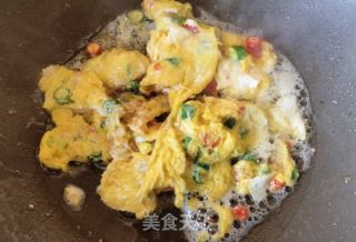 單餅夾馓子雞蛋的做法步驟：7